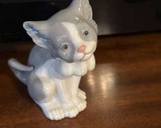 Lladro cat 