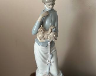 Vintage Lladro "Walk with the dog"