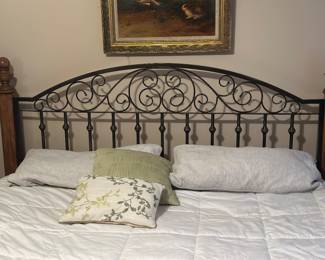 King metal/wood headboard 
