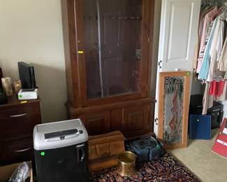 Vintage Gun cabinet with key
