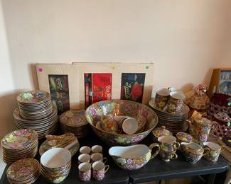 Gorgeous chinoiserie China set