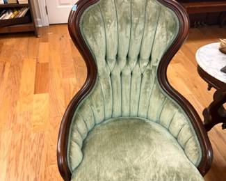 Victorian green velvet tufted parlor side chair, carved dark wood frame