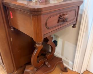 Vintage wooden end table nightstand with drawer, Queen Anne legs