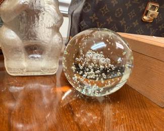 Glass snow globe, clear glass bear figurine paperweight