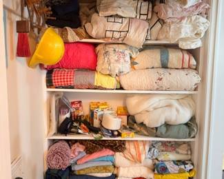 Linen closet lot, blankets, towels, quilts, assorted household textiles