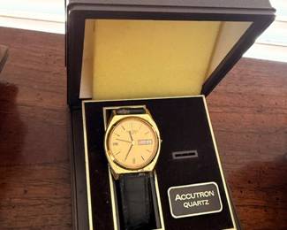 Bulova Accutron Quartz watch in original box, gold tone