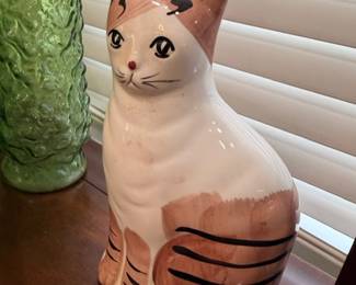 Vintage ceramic cat figurine, hand-painted tabby cat pottery