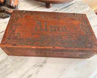 Antique pyrography wooden keepsake box, "Alma" burned lettering