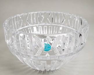  Tiffany & Co. crystal "Atlas" bowl