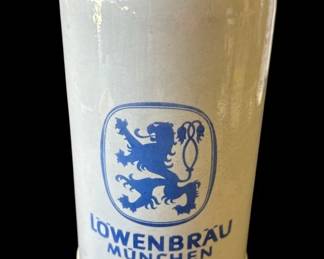 VTG Löwenbräu München ceramic beer stein