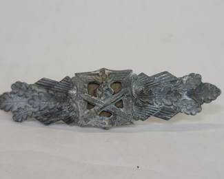 1942 German spelter close combat clasp