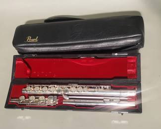 Pearl flute with case and bag