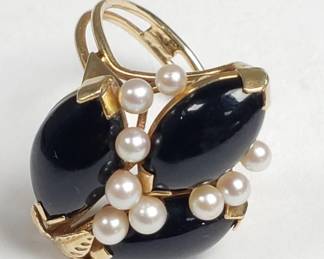 Vintage Ming's 14k yellow gold, pearls, and black jadeite ring
