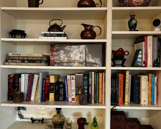 Books & Decorative items