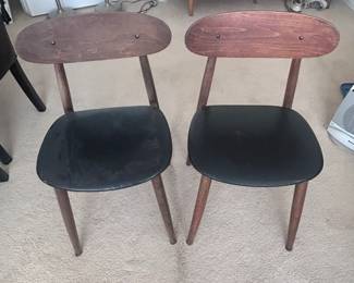 F MCM Chairs