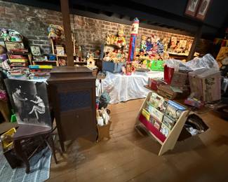 Toys, Edison Phonograph