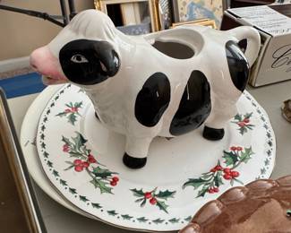 Vintage Holstein Cow Creamer - R.H. Macy & Co. Express