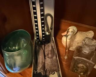 W.A. Baum Co. Baumanometer Blood Pressure Monitor