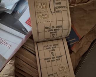 Vintage SH Green Stamps and Gold Bond Stamps Saver Books and Loose Stamps fourth image