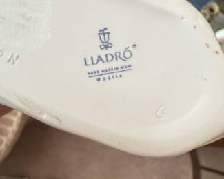 Lladro Porcelain Figurine - Angel Dreaming