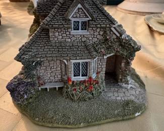 Lilliput Lane Rose Cottage - Blaise Hamlet Collection