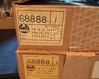 AMTI HO Scale Train Set