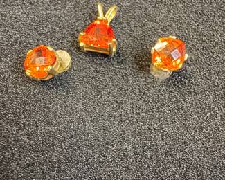 Orange Sapphire and Gold Pendant and Earrings Set