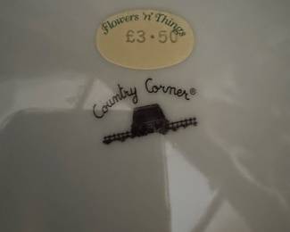Country Corner "Flowers n' Things" Rose Pattern Plate