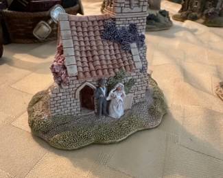 Lilliput Lane Wedding Bells English Collection