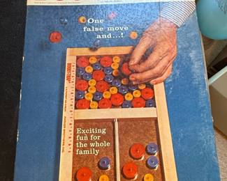 Parker Brothers BoobyTrap Spring Bar Game 