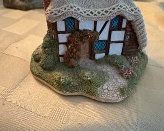 Lilliput Lane "Strawberry Cottage"