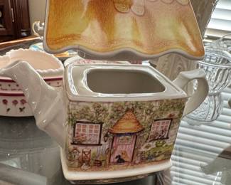 Sadler "Rose Cottage" English Countryside Teapot