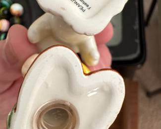 Peanuts "Charlie Brown & Snoopy" Ceramic Salt and Pepper Shaker Set