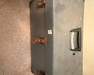 Vintage Camera Equipment Case second image