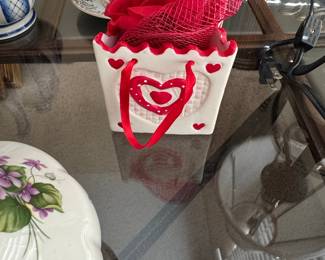 K's Collection Heart Shaped Handbag Vase