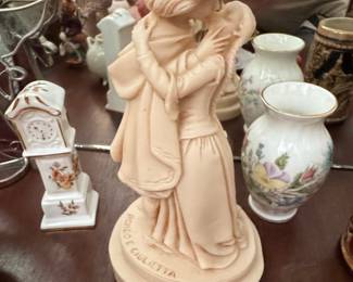 Romeo and Juliet "The Kiss" Figurine