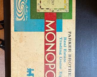 Parker Brothers Monopoly Real Estate Trading Game Equipment Board Game