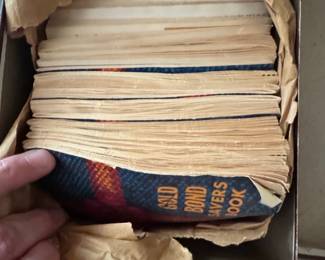 Vintage SH Green Stamps and Gold Bond Stamps Saver Books and Loose Stamps second image