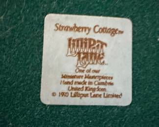 Lilliput Lane "Strawberry Cottage"
