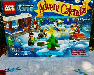 LEGO 2011 City Advent Calendar, model 7553