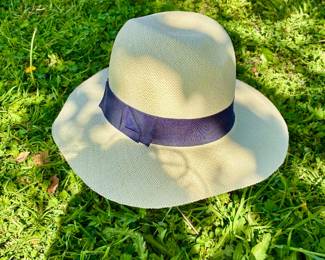 Vintage Sun Hat - Gives Meredith from The Parent Trap Vibes