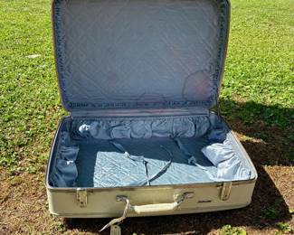 Vintage American Tourister Suitcase 