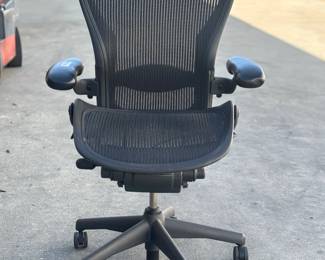 Herman Miller Aeron Chair Size C