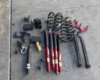 Jeep Wrangler JL Rubicon Mopar Suspension Takeoff Lot - Shocks, Springs, LCAs