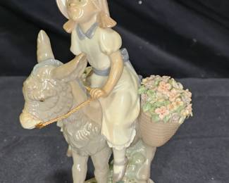 Lladró 5465 figurine "Look at Me"
