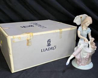 Lladró 7612 "Picture Perfect" Collectors Edition
