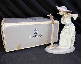 Lladró 6093 "Songbird" figurine - Signed
