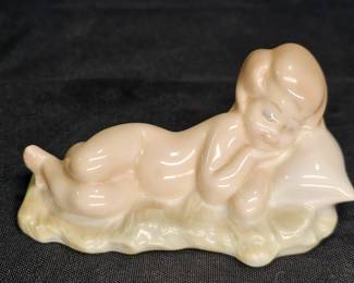 Lladró 4670 Figurine titled "Baby Jesus"
