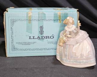 Lladró 5411 Teresa Retired! Mint Condition
