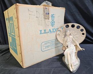  Lladró 1001512 Hawaiian Beauty or Dama Hawaian
